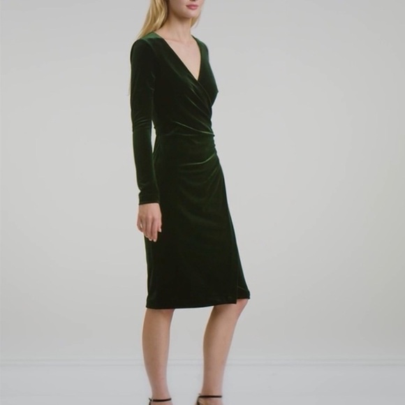 Lauren Ralph Lauren Dresses & Skirts - Lauren Ralph Lauren Elegant Green Velvet Dress size 12